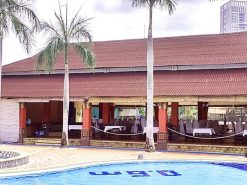 Khu nghỉ dưỡng lợp tấm tôn sinh thái Onduline