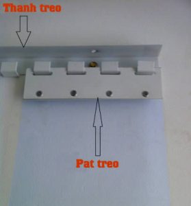 Hướng dẫn vệ sinh rèm nhựa PVC đơn giản ai cũng làm được