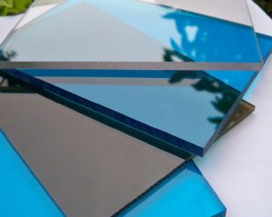 Tấm polycarbonate đặc ruột