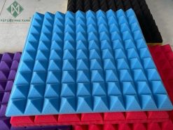 Mút tiêu âm hình kim tự tháp màu xanh